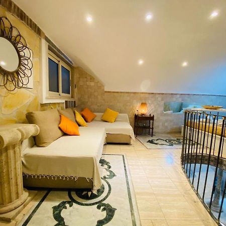 Ancient Roman Mansion ภายนอก รูปภาพ